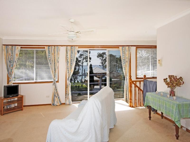 130 Watkins Road, Wangi Wangi NSW 2267