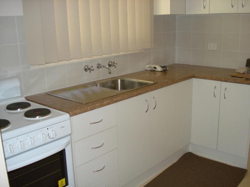 100 Excelsior Parade, Toronto NSW 2283