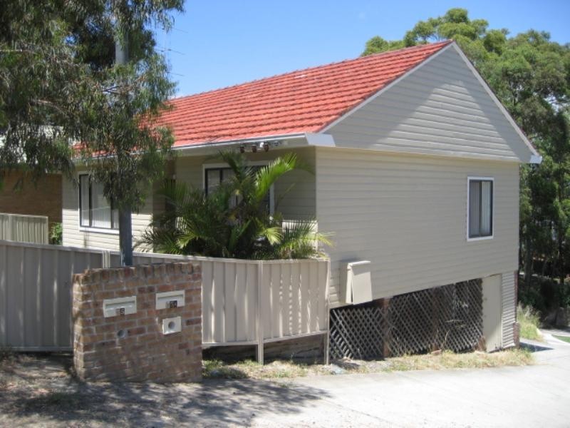 15 Coal Point Road, Coal Point NSW 2283