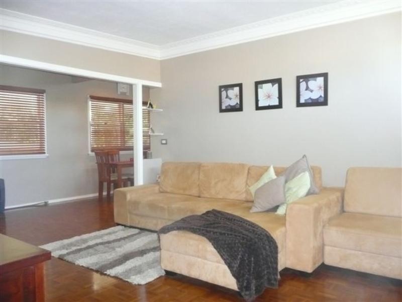 50 Amelia Street, Carey Bay NSW 2283