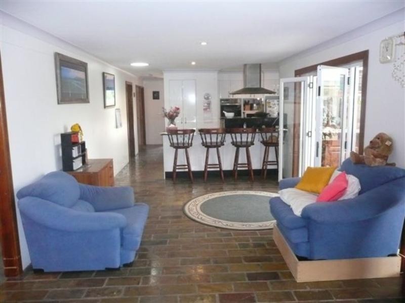 17 Leeward Close, Woodrising NSW 2284