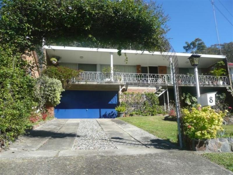 8 Amelia Street, Carey Bay NSW 2283
