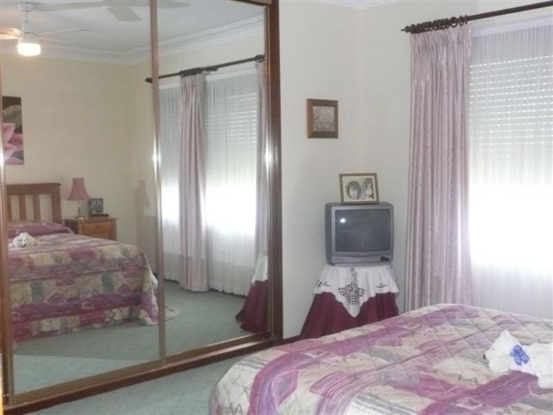 106 Bay Road, Bolton Point NSW 2283