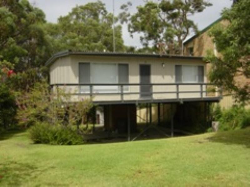 8 Arcadia Street, Arcadia Vale NSW 2283