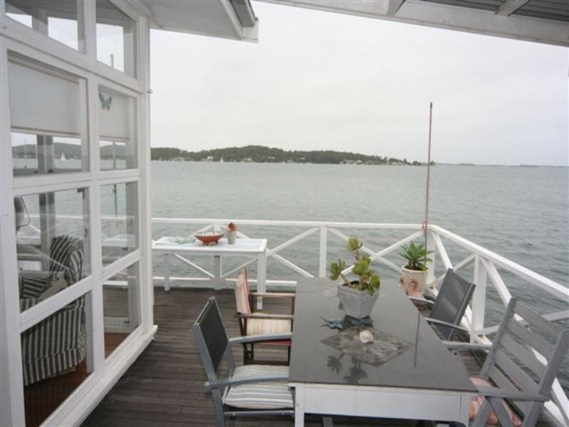 207 Fishing Point Road, Fishing Point NSW 2283