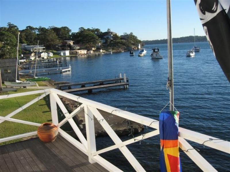 207 Fishing Point Road, Fishing Point NSW 2283