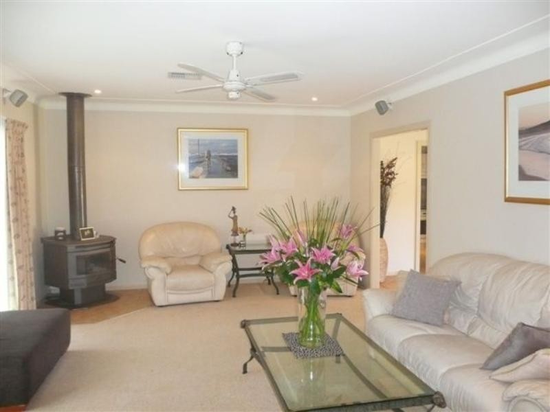 50 Excelsior Parade, Carey Bay NSW 2283