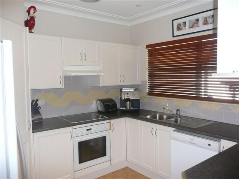 50 Excelsior Parade, Carey Bay NSW 2283