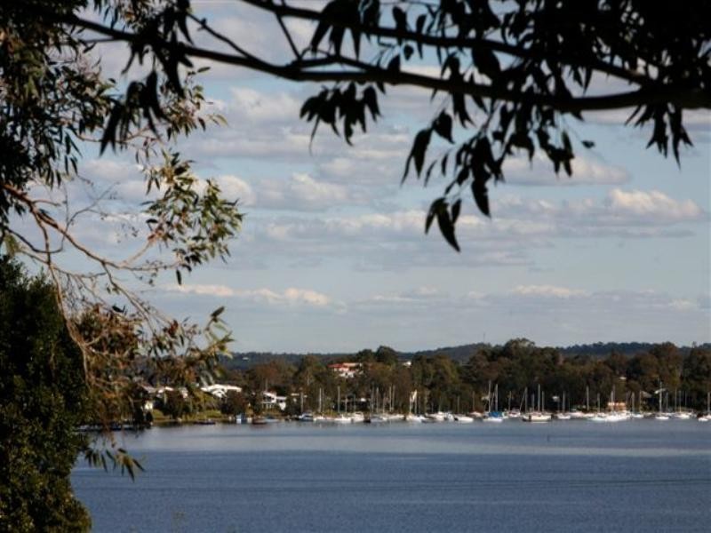 66 Alkrington Avenue, Fishing Point NSW 2283