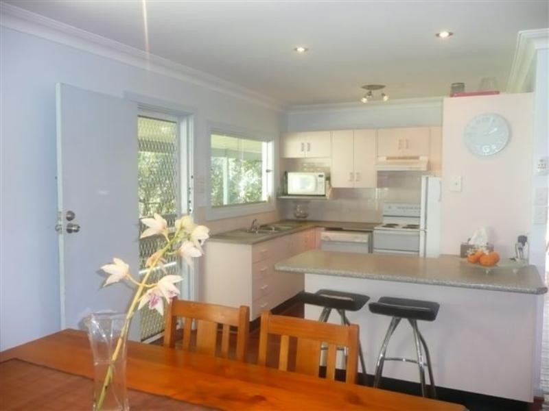 52 Amelia Street, Carey Bay NSW 2283