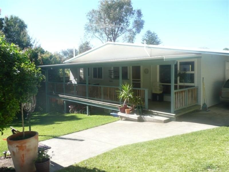 52 Amelia Street, Carey Bay NSW 2283