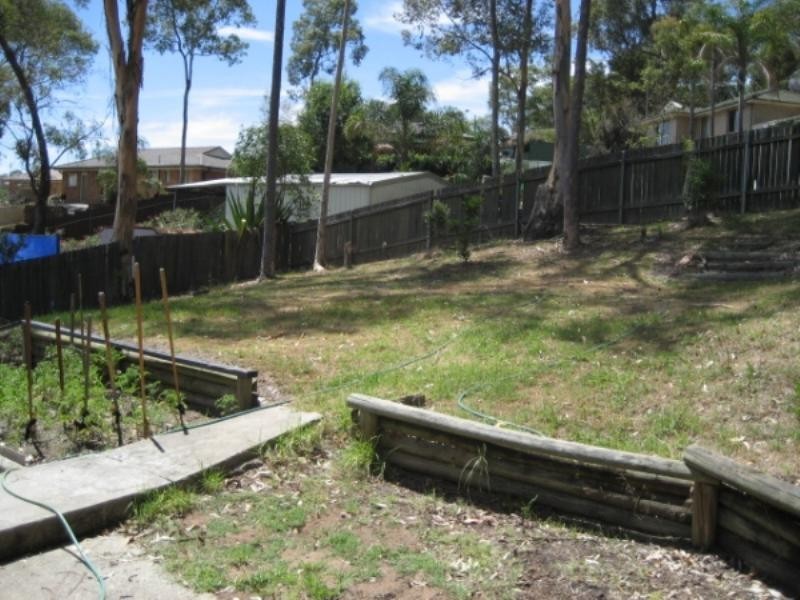 17 Southern Cross Drive, Woodrising NSW 2284