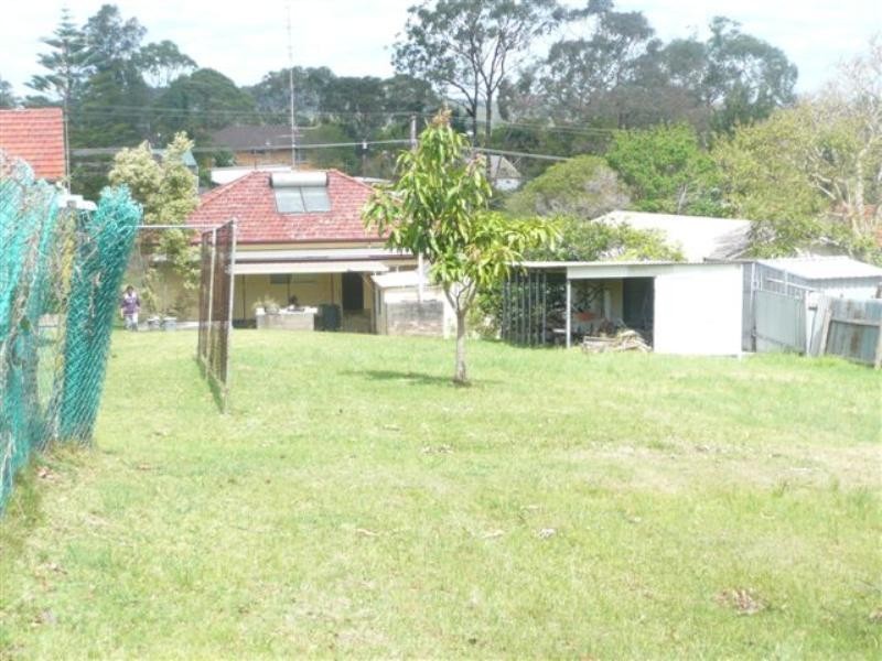 65 Middlepoint Road, Bolton Point NSW 2283