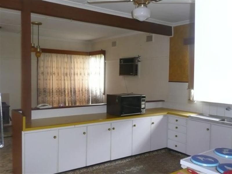 65 Middlepoint Road, Bolton Point NSW 2283