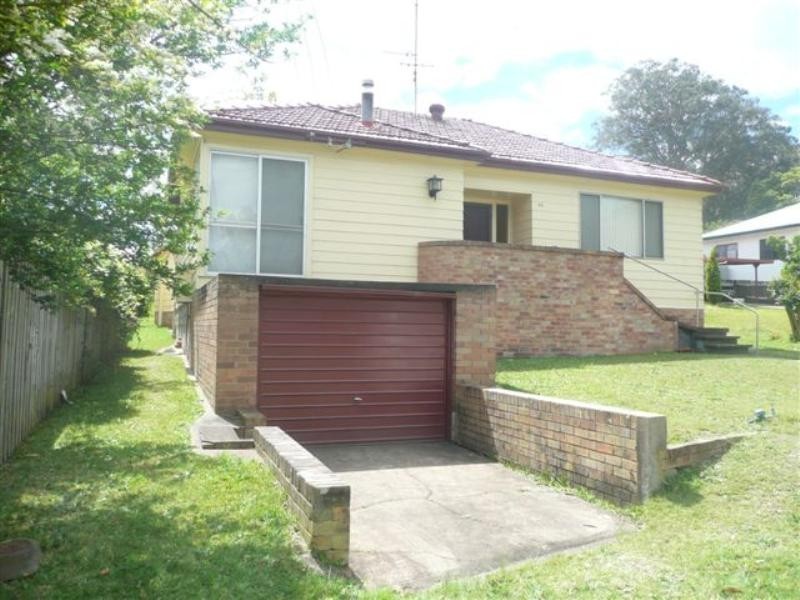 65 Middlepoint Road, Bolton Point NSW 2283
