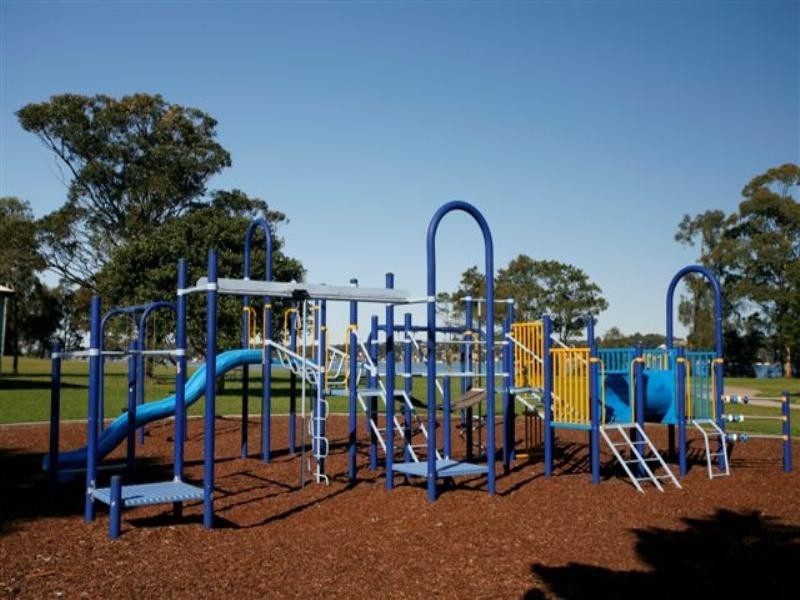 65 Middlepoint Road, Bolton Point NSW 2283