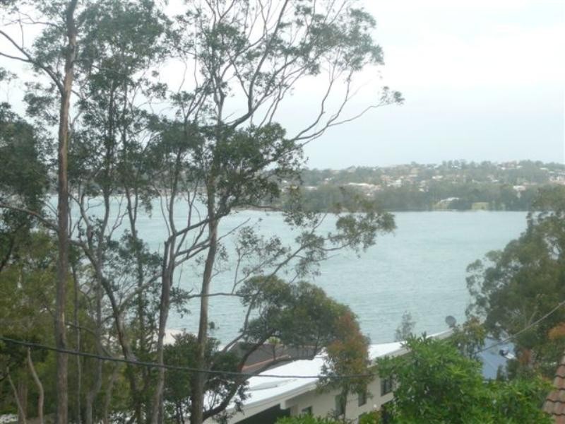 47 Coal Point Road, Coal Point NSW 2283