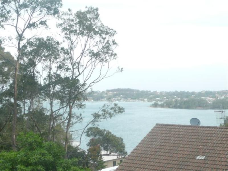 47 Coal Point Road, Coal Point NSW 2283