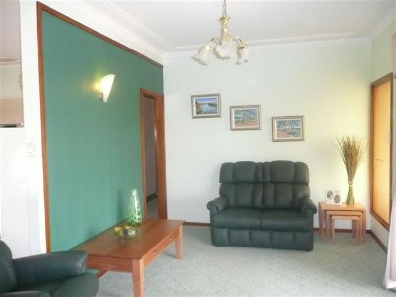 106 Bay Road, Bolton Point NSW 2283