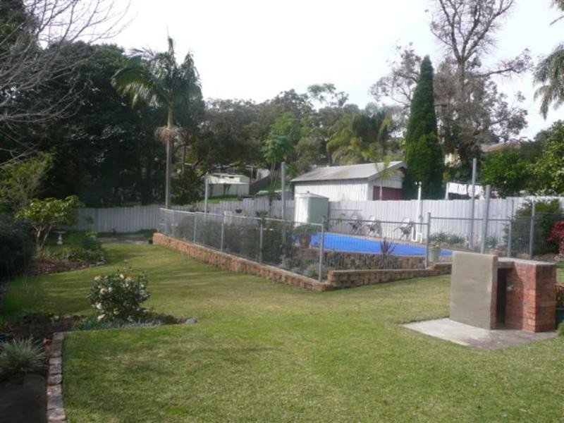 106 Bay Road, Bolton Point NSW 2283