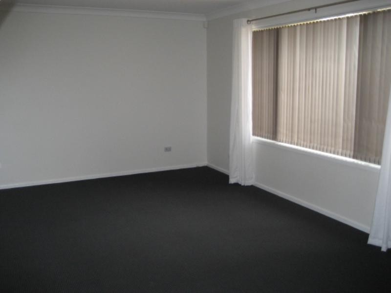 9 Macquarie Road, Fennell Bay NSW 2283