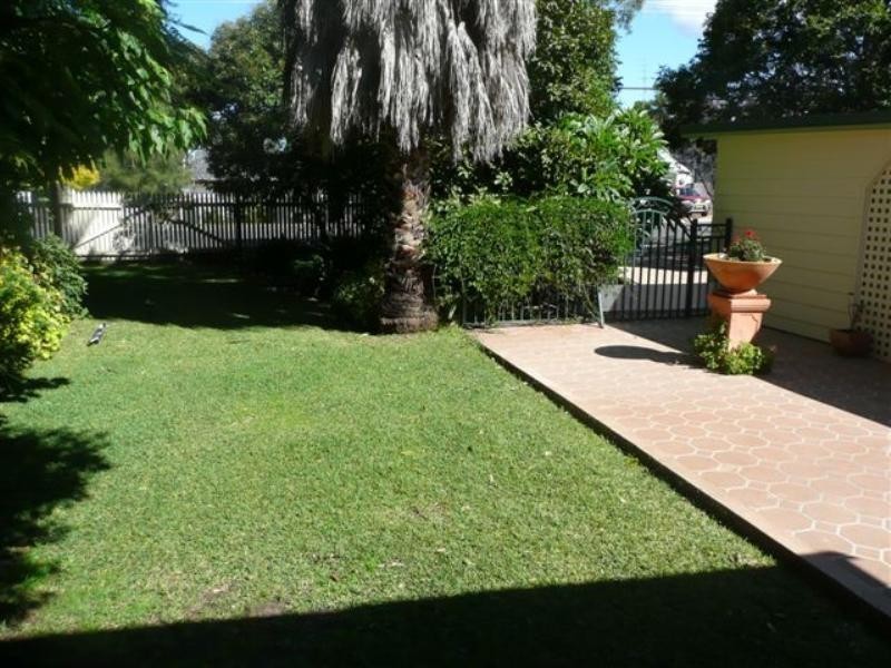 9 Macquarie Road, Fennell Bay NSW 2283