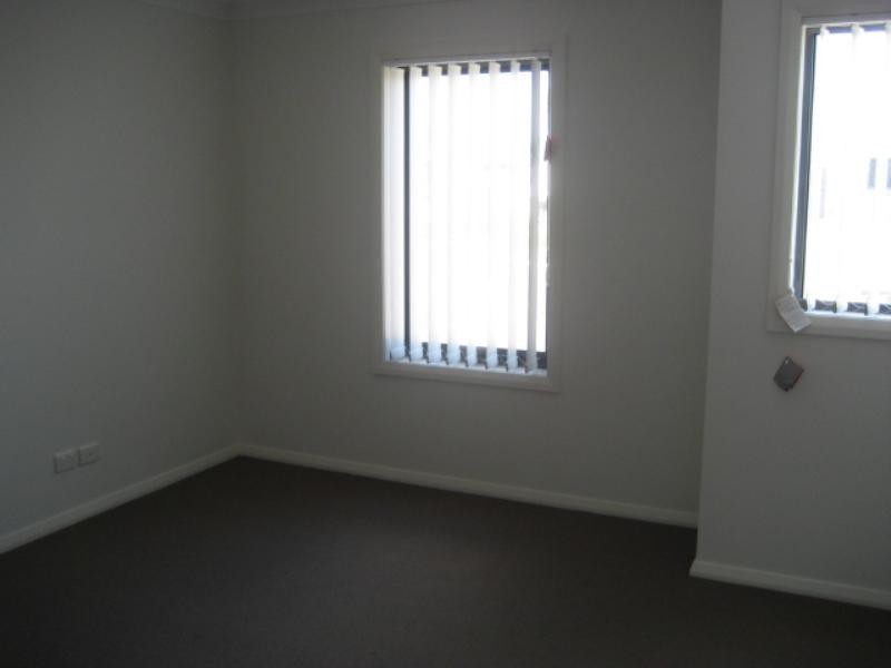 51 Kestral Circuit, Shortland NSW 2307