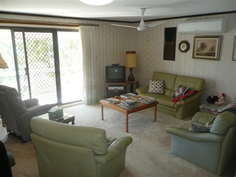 84 Fishing Point Road, Fishing Point NSW 2283