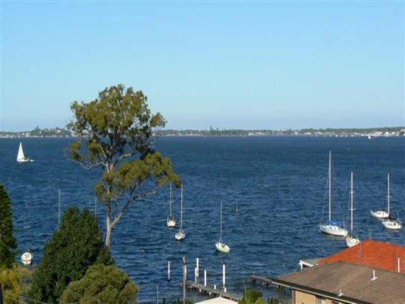 5 Rofe Street, Coal Point NSW 2283