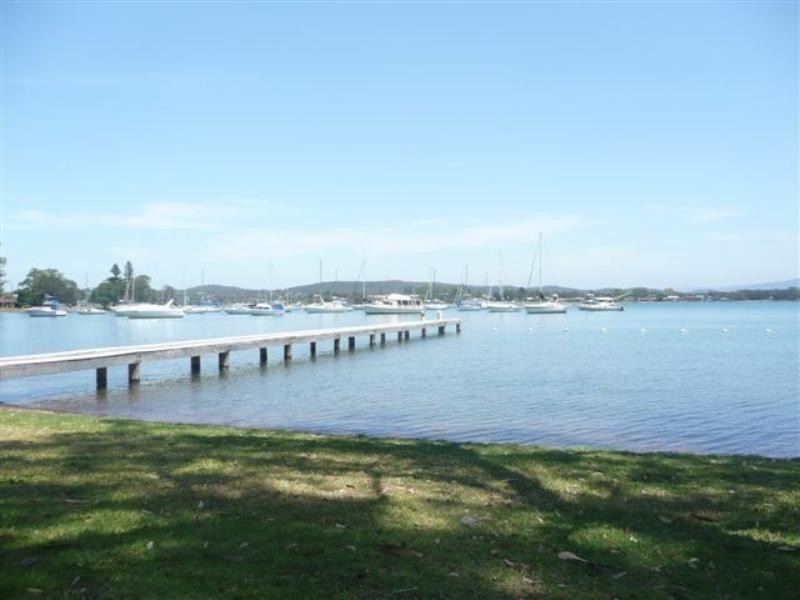1 Prospect Avenue, Bolton Point NSW 2283
