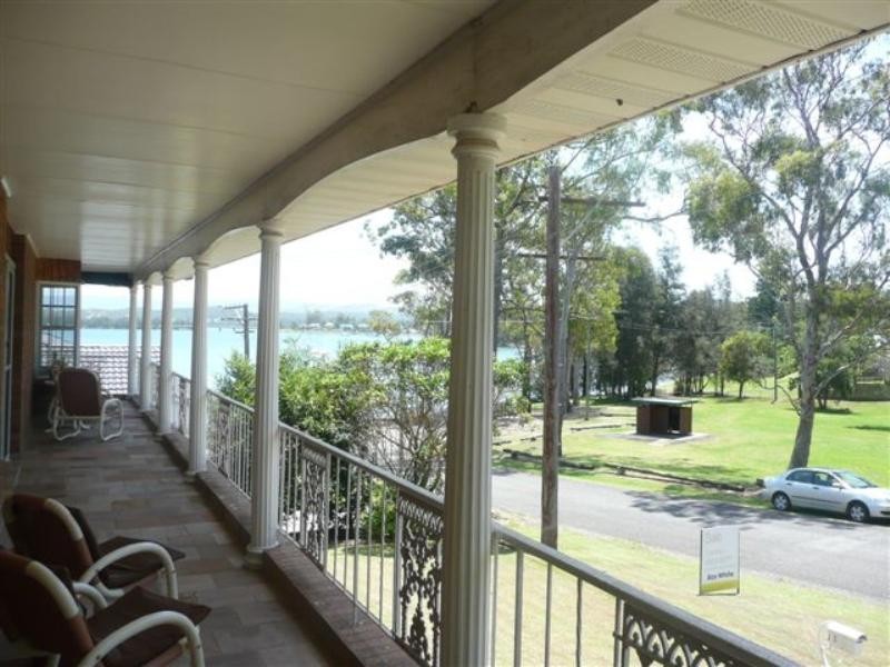 1 Prospect Avenue, Bolton Point NSW 2283