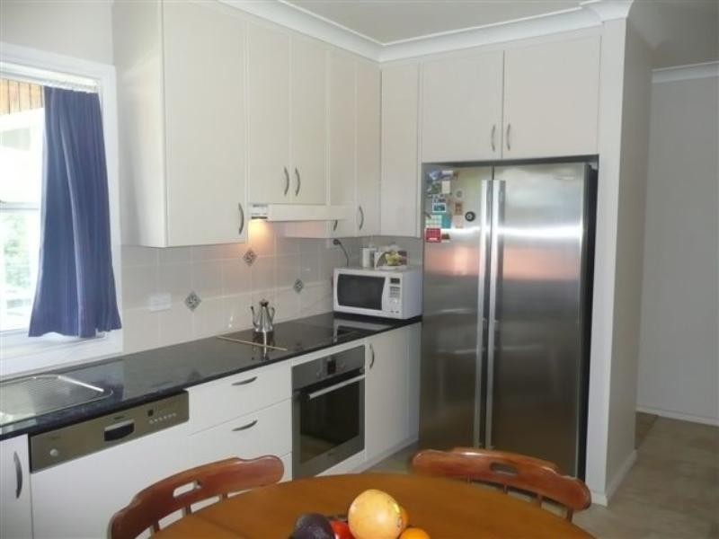 1 Prospect Avenue, Bolton Point NSW 2283