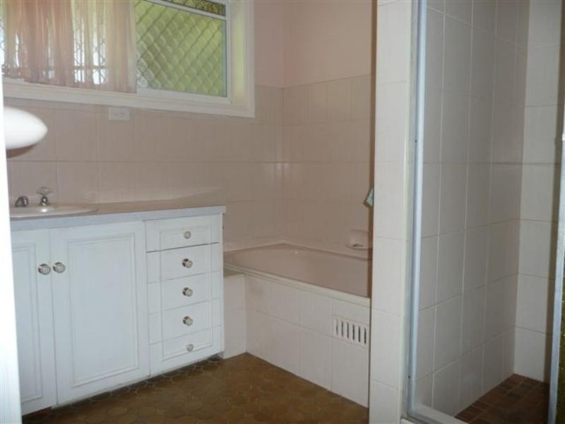 1 Prospect Avenue, Bolton Point NSW 2283