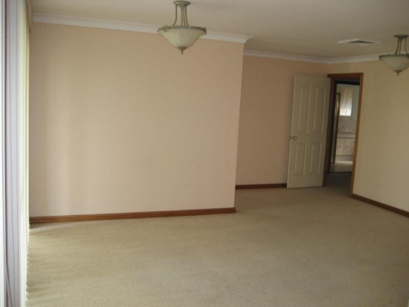10 Potter Close, Fennell Bay NSW 2283
