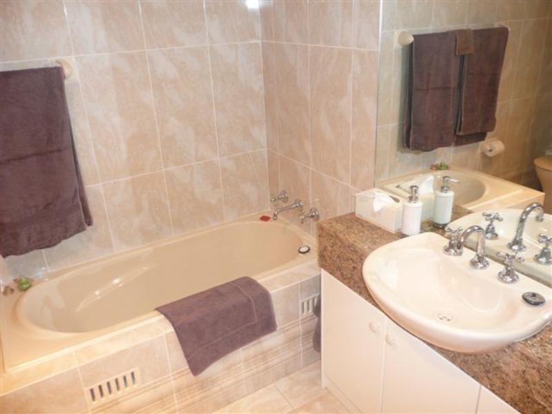 6/8 Ambrose Street, Carey Bay NSW 2283