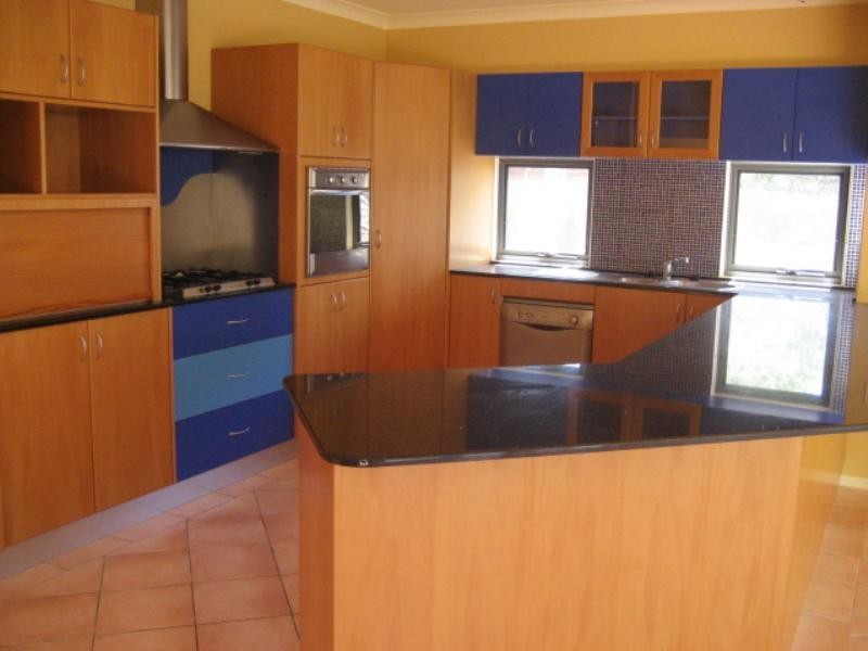 12a Macquarie Street, Bolton Point NSW 2283