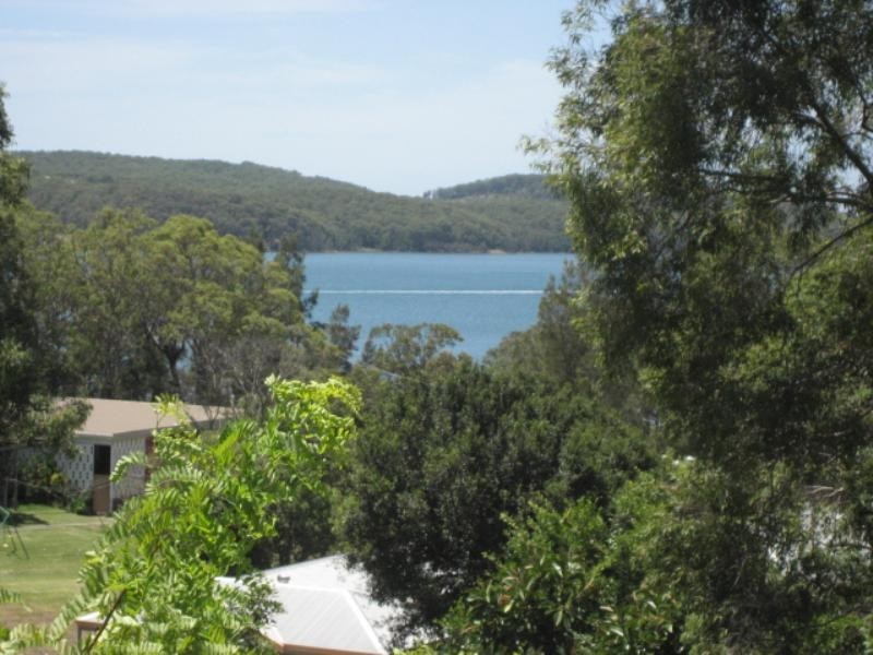 12a Macquarie Street, Bolton Point NSW 2283