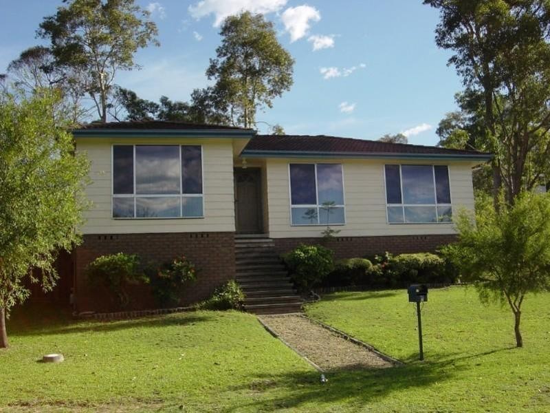 2 Leeward Close, Woodrising NSW 2284