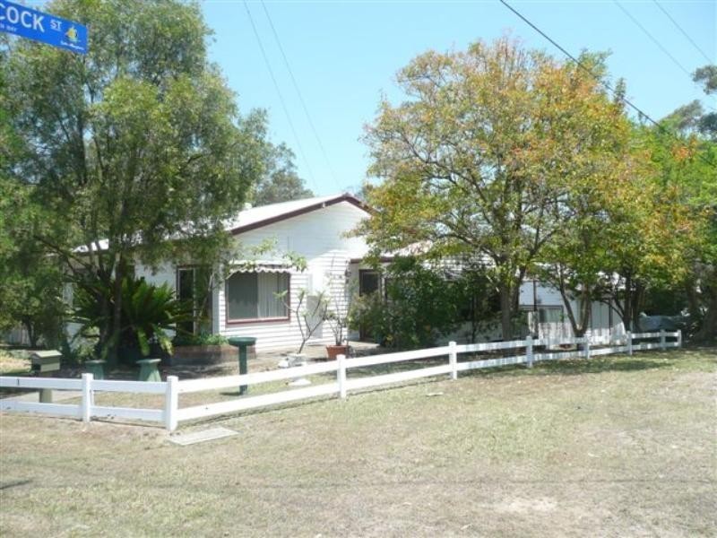 1 Coal Point Road, Coal Point NSW 2283