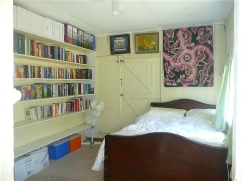 1 Coal Point Road, Coal Point NSW 2283