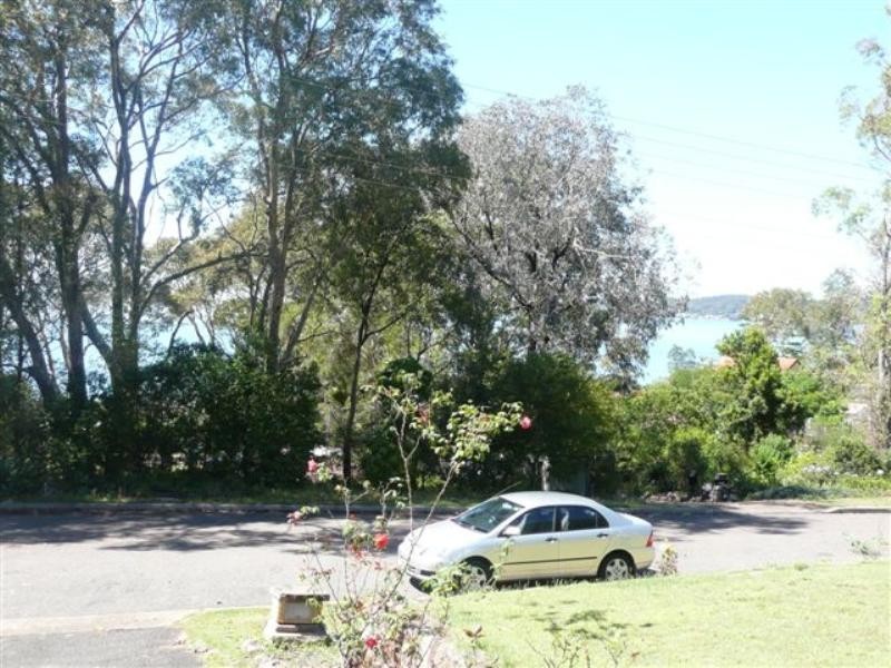 9 Wattle Street, Bolton Point NSW 2283