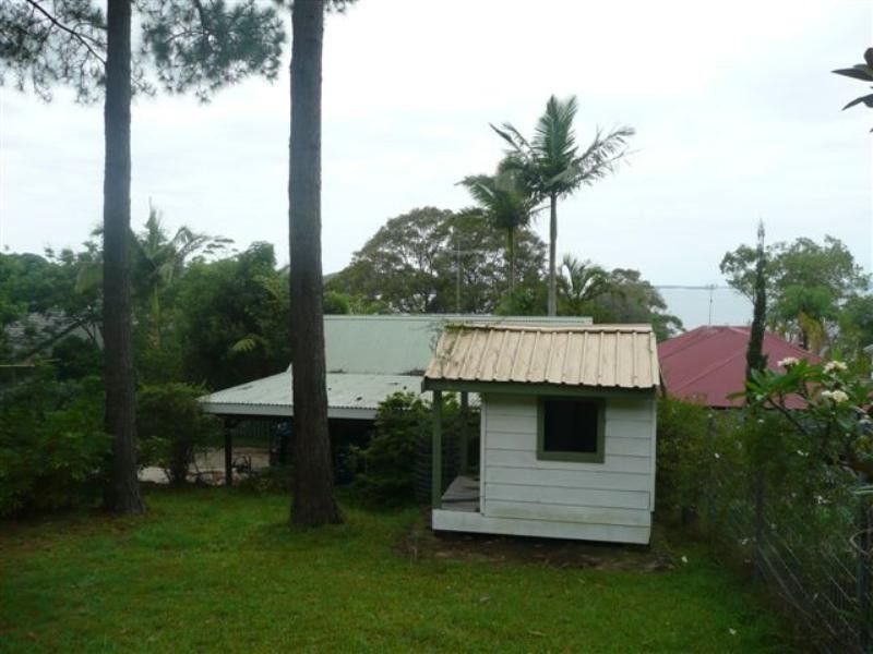 9 Wattle Street, Bolton Point NSW 2283