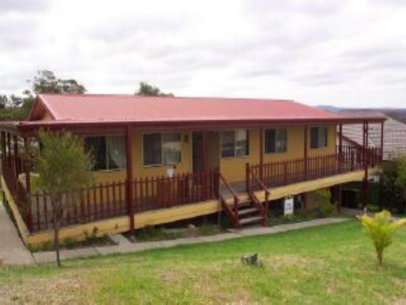 16 Bandalong Street, Toronto NSW 2283