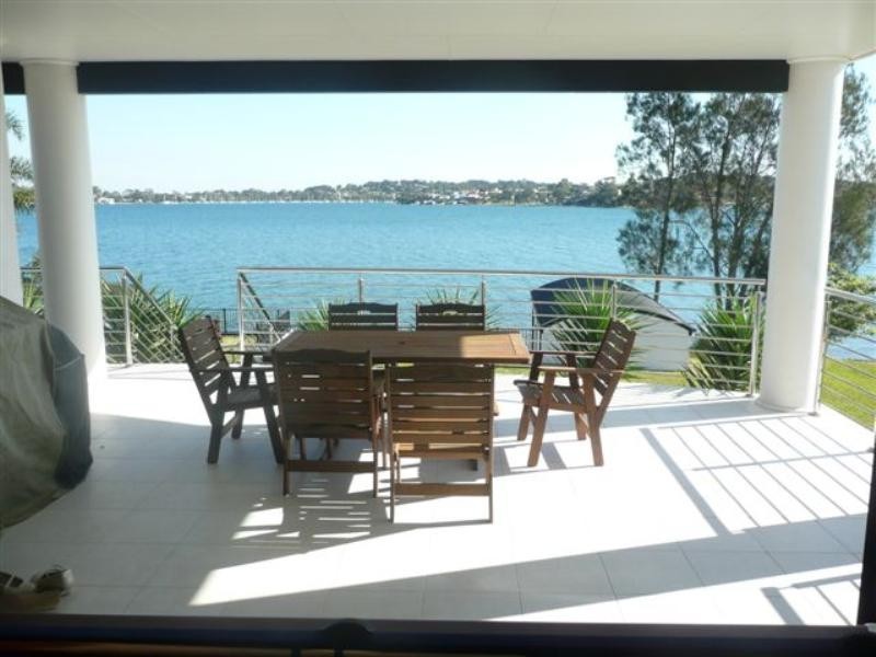 52 Sealand Road, Fishing Point NSW 2283