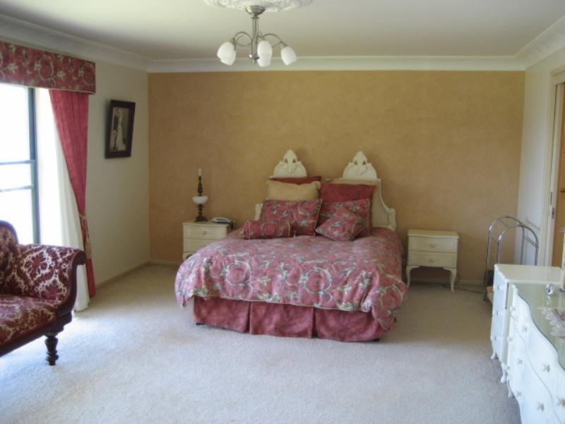 12 Macquarie Street, Bolton Point NSW 2283