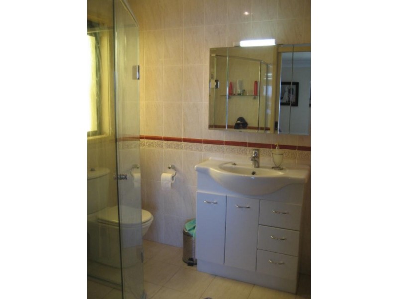 12 Macquarie Street, Bolton Point NSW 2283