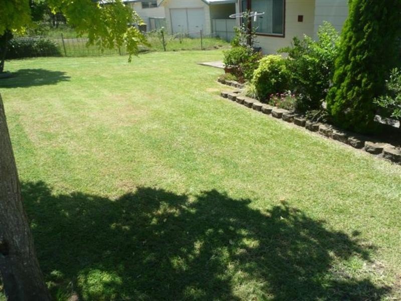 8 Gosford Street, Awaba NSW 2283