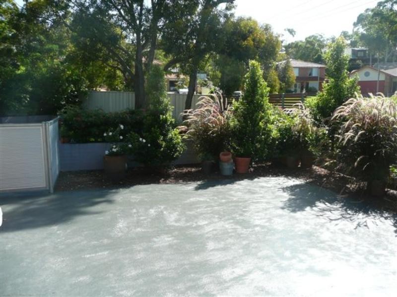 2 Burnage Place, Rathmines NSW 2283