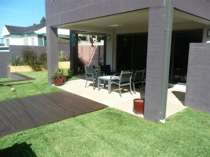 2 Burnage Place, Rathmines NSW 2283