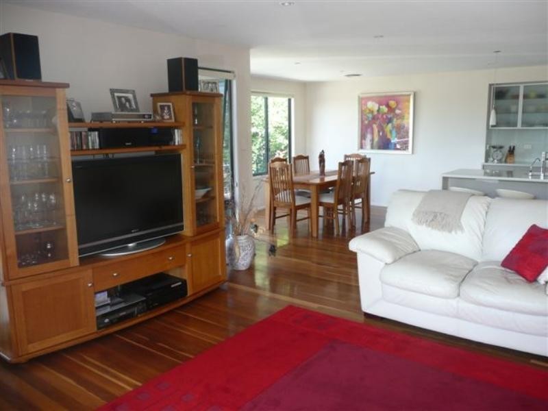 2 Burnage Place, Rathmines NSW 2283